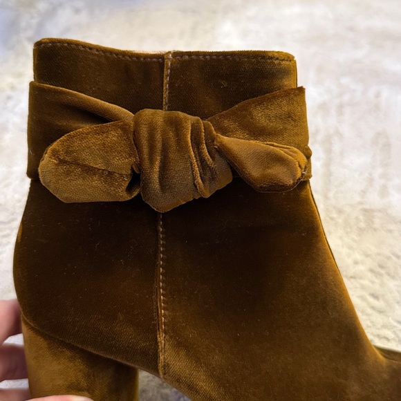 Madewelll Esme Bow Boot In Velvet SZ Burnished Cedar Brown Ankle holiday - Picture 12 of 13